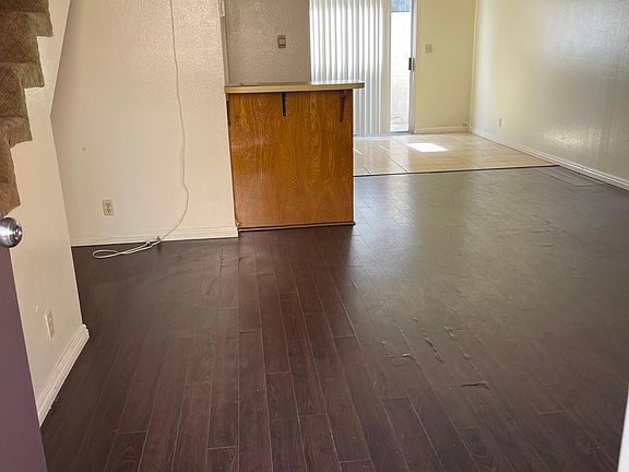 2nd image of 1601 W Acacia St #2
