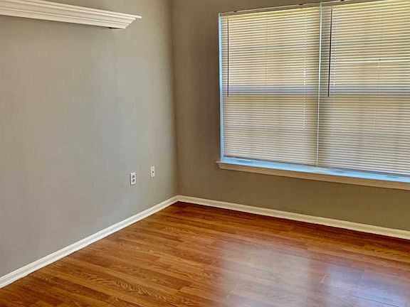 5th image of 2139 E Chestnut Ave APT 54