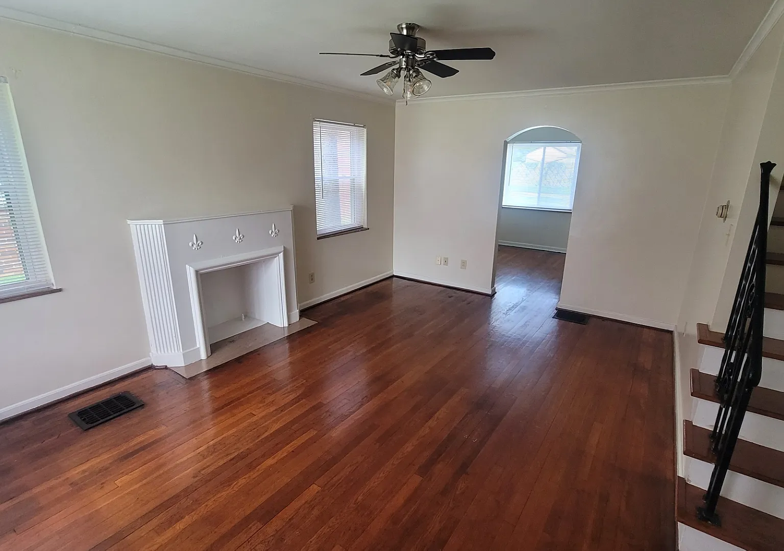 2 bed, 1008 sqft, $1,275 — Photo 1