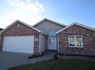 346 Carey Ln, Chesterton, IN 46304