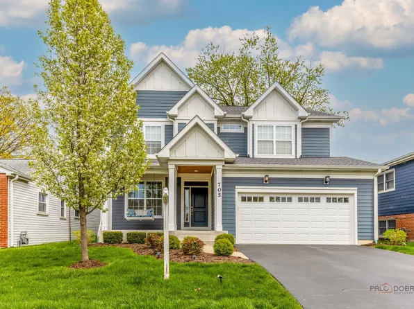 705 N Kaspar Ave, Arlington Heights, IL 60004