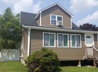 12 Hampden Ave, Burlington, MA 01803