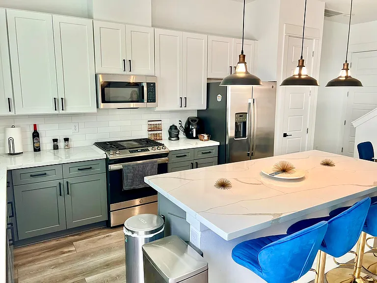 7713 Johanna Park Dr — Photo 9