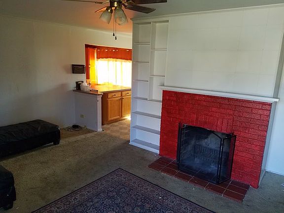 4th image of 17 Marquette Pl