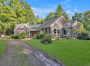 231 Southdown Rd, Huntington, NY 11743