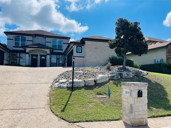 1213 Delsie Dr APT B, Austin, TX 78734