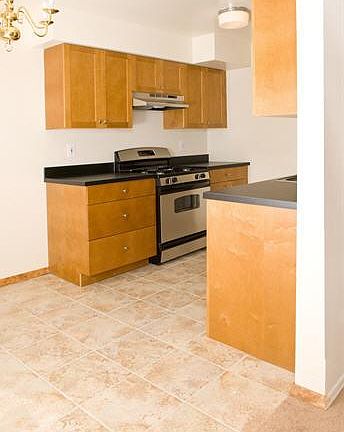 5th image of 235 E Main St #1460326