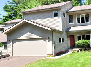 11 Templeton Ct #11, Avon, CT 06001