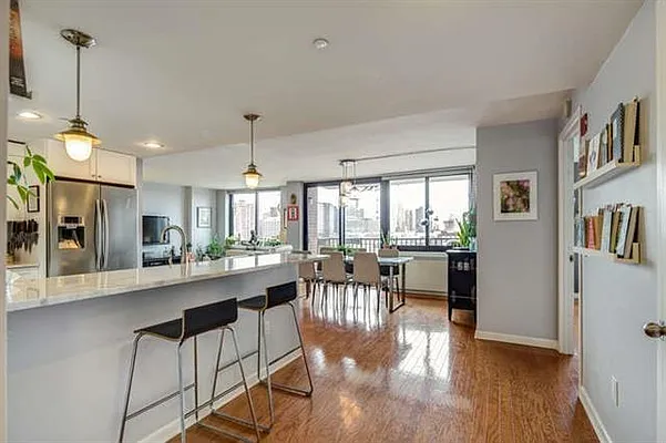 Sold by Century 21 Innovative Realty | media 17