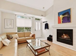 10 Wescott Rd, Bedminster, NJ 07921