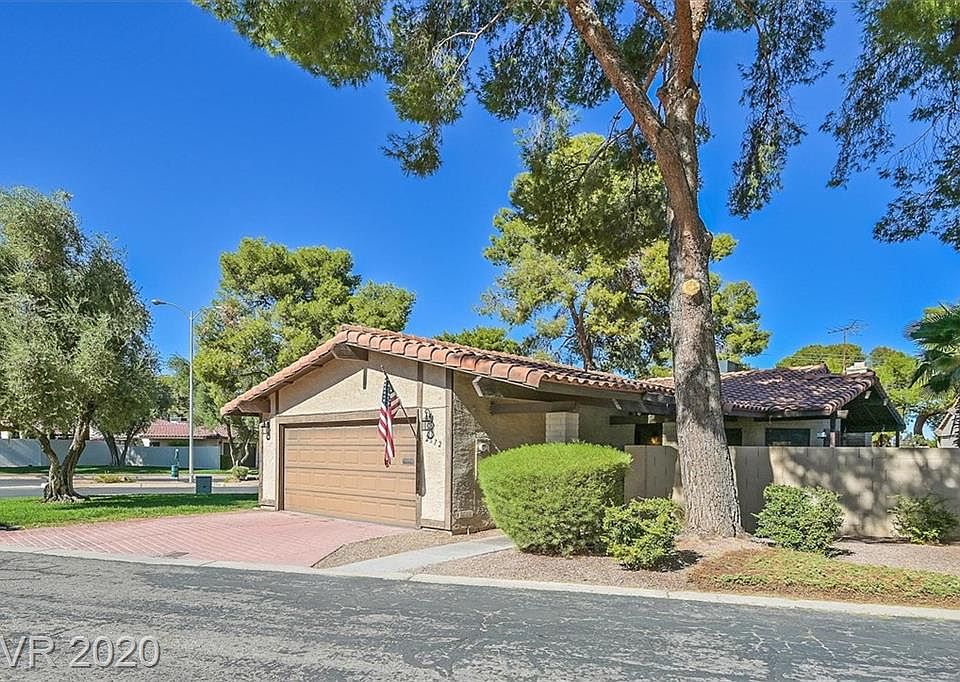 1st image of 2572 Egret Cir
