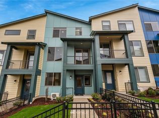 9818 11th Ave SW, Seattle, WA 98106