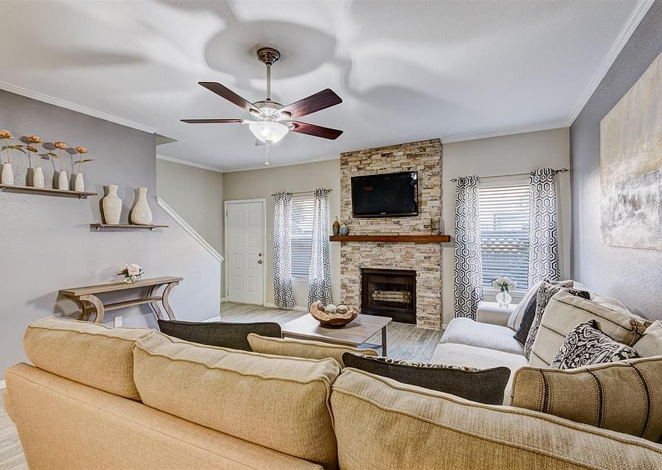 2nd image of 9800 Pagewood Ln APT 3402