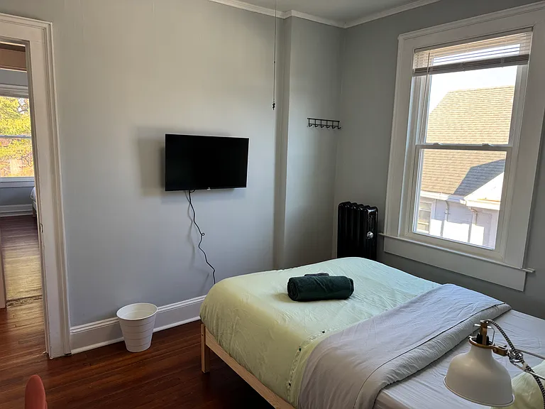 27 Spring St — Photo 3