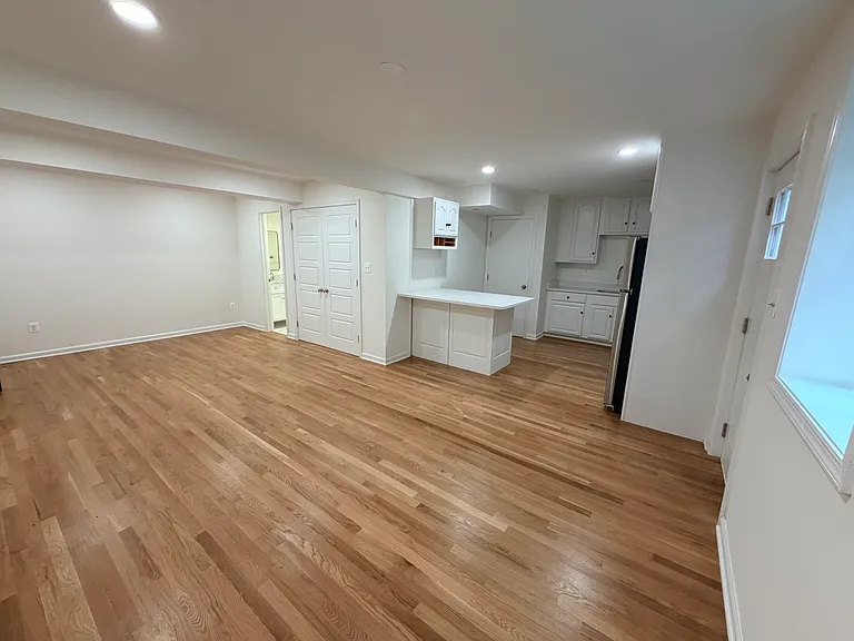 15108 Westbury Rd #1 — Photo 19