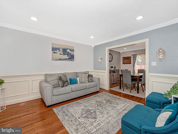 5th image of 20102 Club Hill Dr