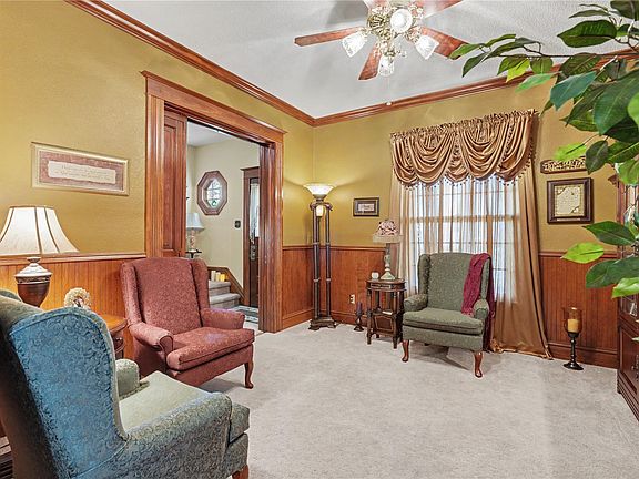 5th image of 811 F Ave NW