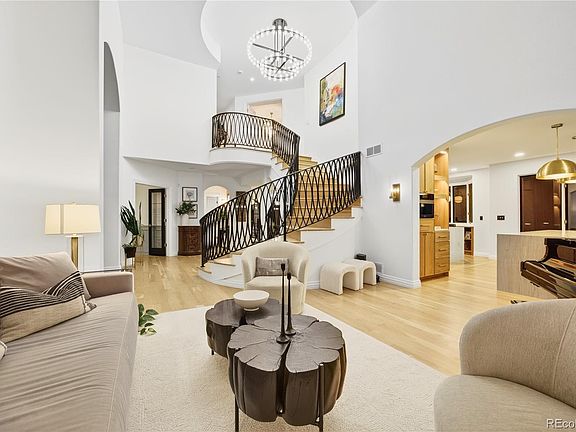 2nd image of 8373 Colonial Drive