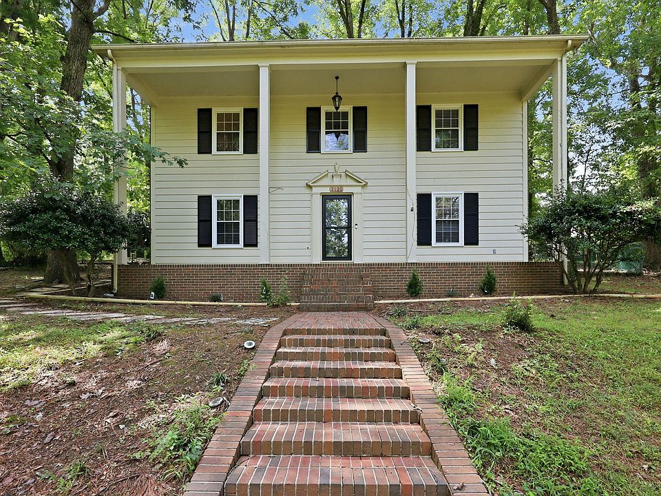 1st image of 2121 N Shoreline Dr