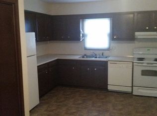 2042 Mapleview St SE, Kentwood, MI 49508