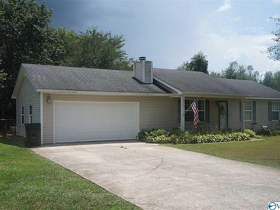 2nd image of 114 Kathleen Dr
