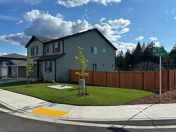 2nd image of 12652 173rd Ave E