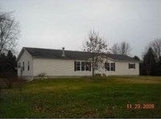 1744 Russell Rd, Baroda, MI 49101