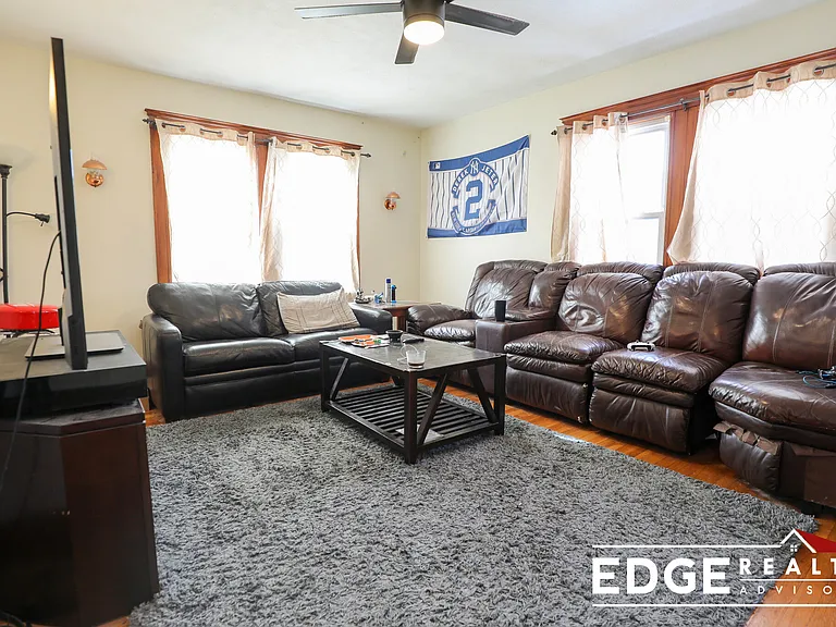 8 Oliva Rd #1A — Photo 5