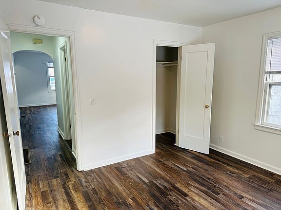 3rd image of 810-812 N 24th St #1B-1BA-626SQFT