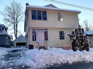 42 Washington St, Middletown, NY 10940