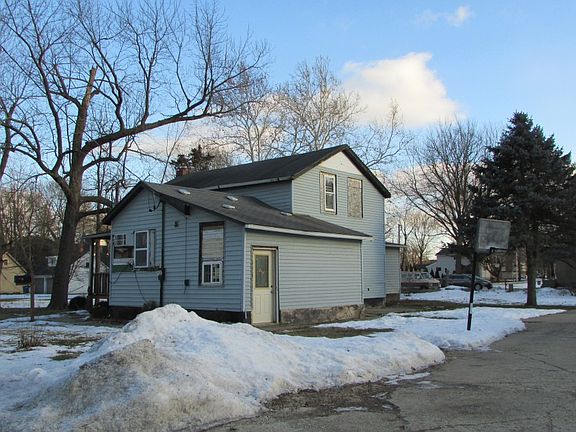 2nd image of 104 W Crofoot St