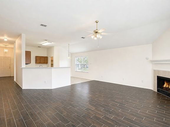 5th image of 317 Flowering Plum Ln