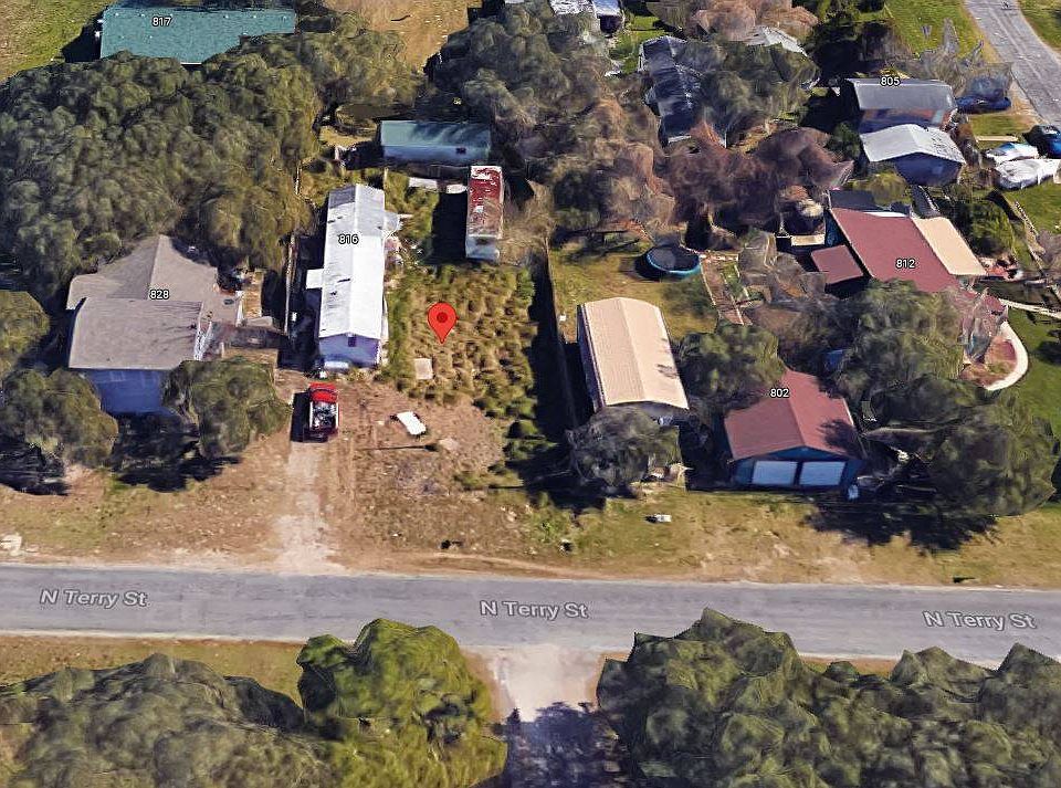 1st image of 816 N Terry St