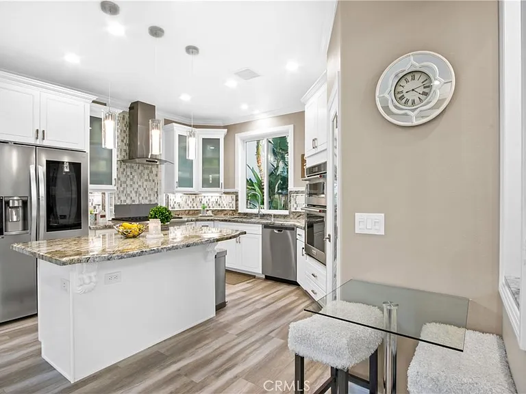 2330 Coffman Dr — Photo 2