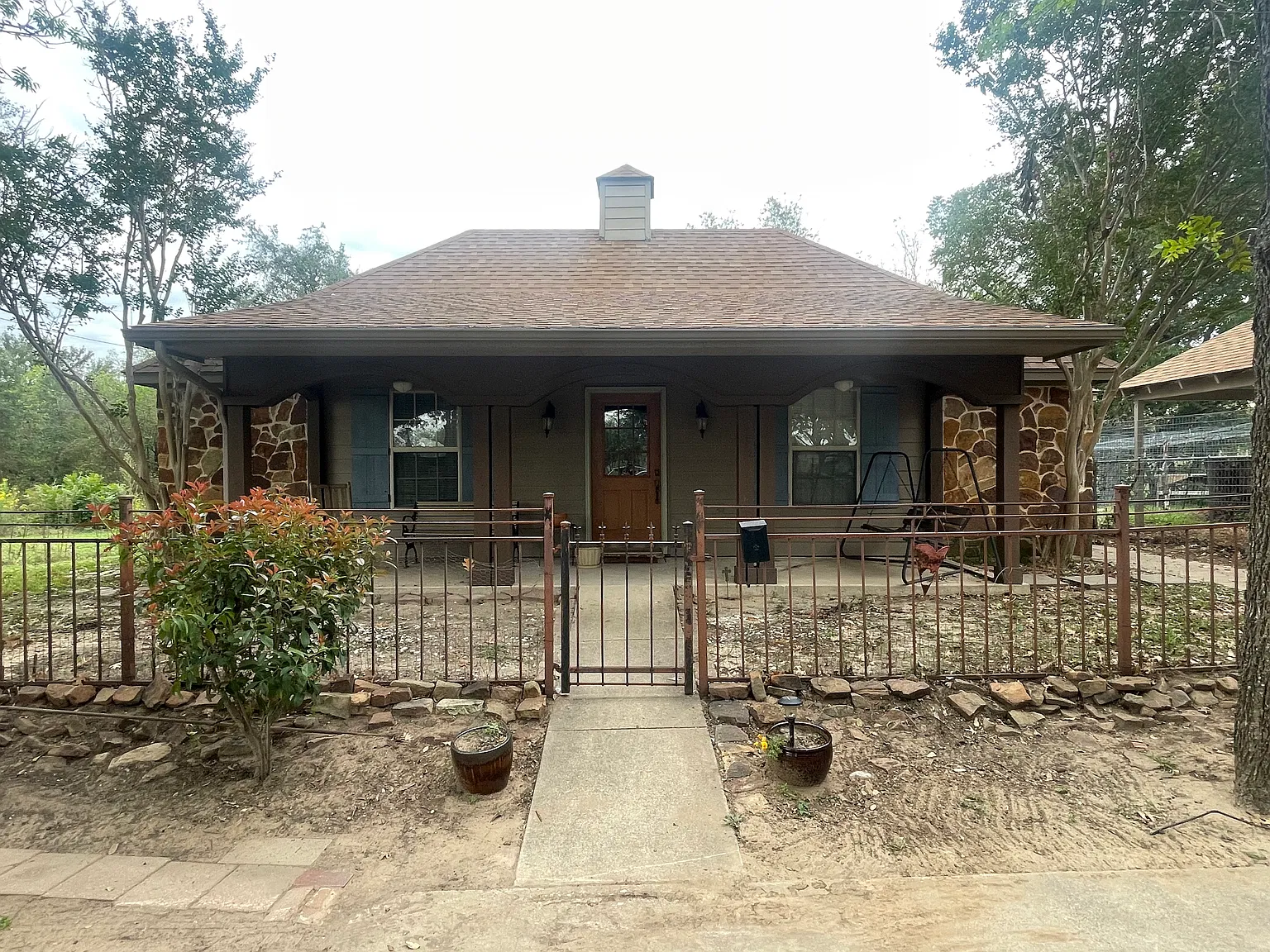 Trotter Ct, Granbury — Photo 2