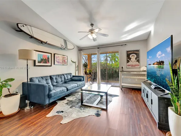 401 SE 10th St APT B204, Dania Beach, FL 33004