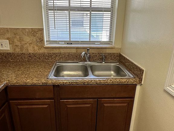 3rd image of 500 75th Ave N Unit 4