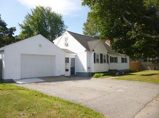 7 Oakhurst St, Worcester, MA 01605