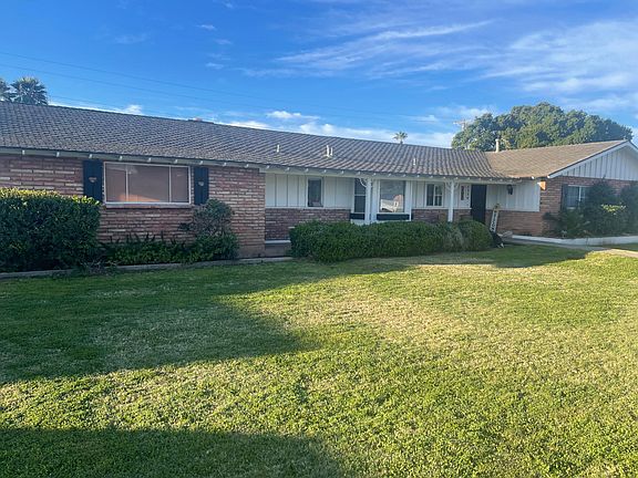 2nd image of 1329 E 1st Pl