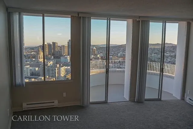 Carillon Tower — Photo 9