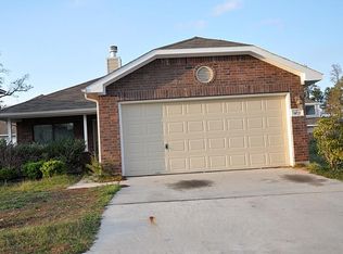 972 Oak Falls Dr, Willis, TX 77378