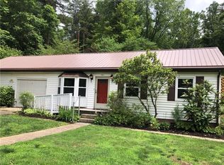 157 Pinetree Ln, Clendenin, WV 25045