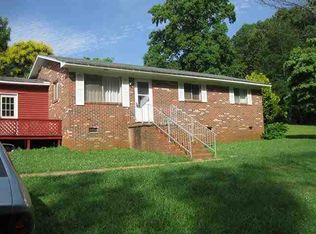 917 Robinhood Dr, Walhalla, SC 29691