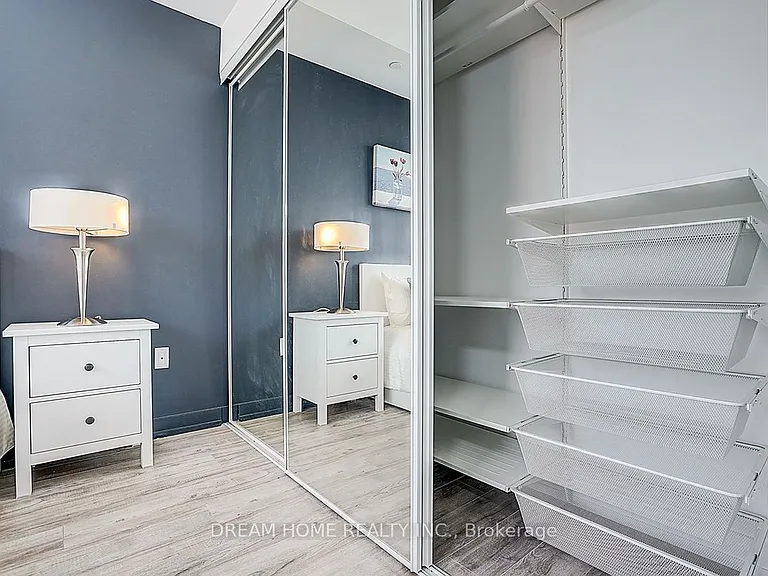 77 Shuter St #2611 — Photo 16