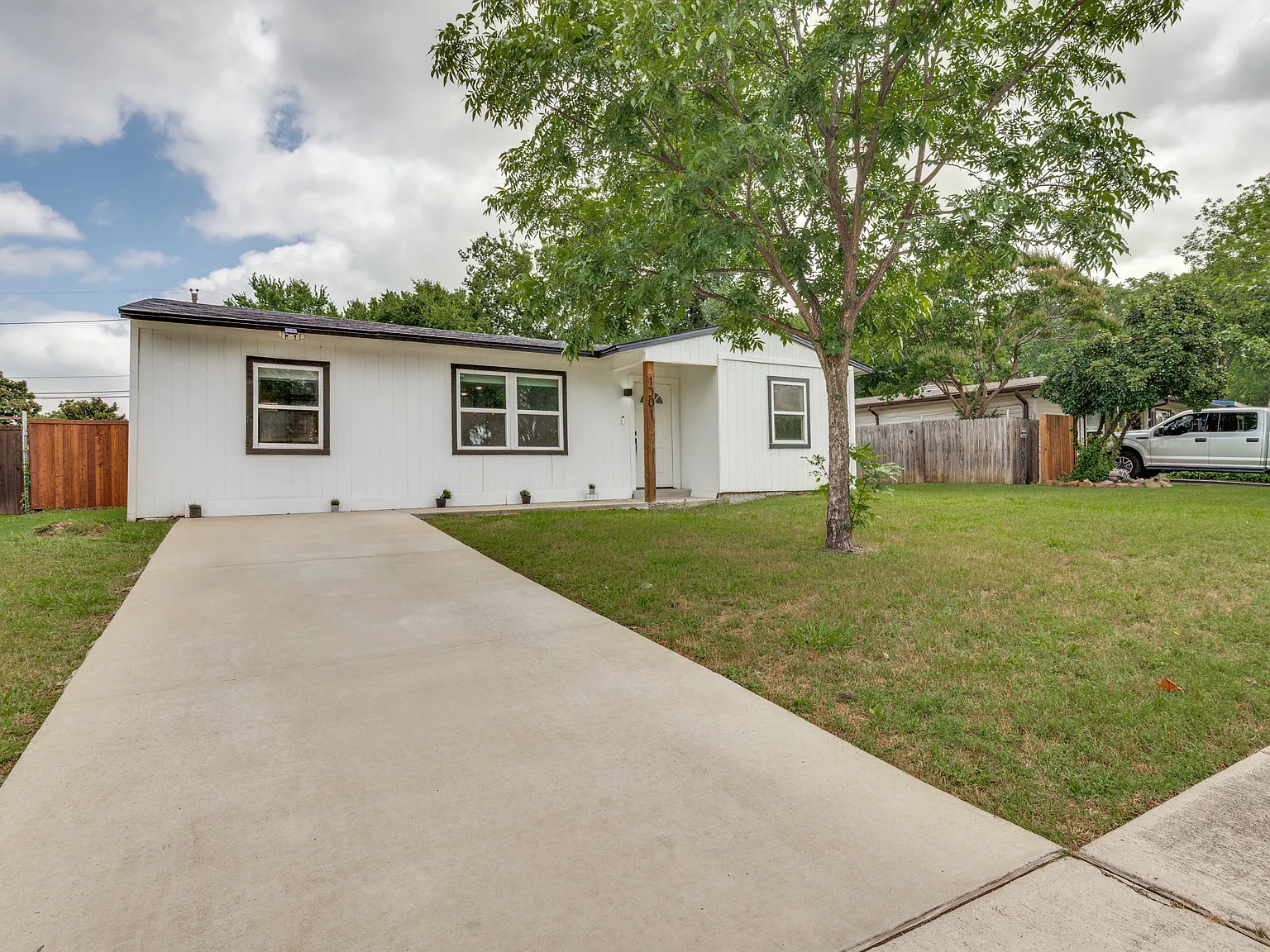 4 bed, 1162 sqft, $2,000 — Photo 2