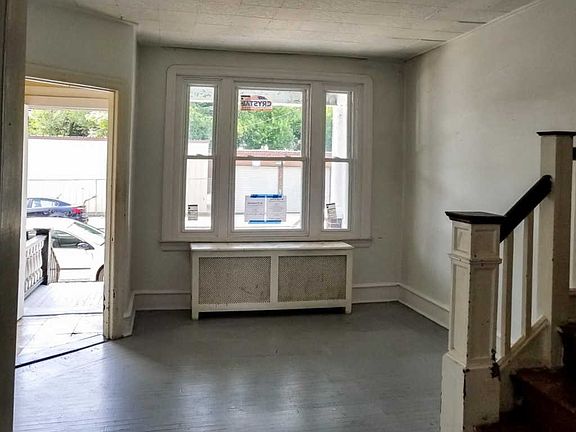 4th image of 5639 N American St