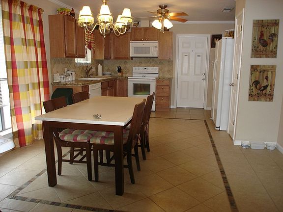 3rd image of 202 Fawn Valley Dr