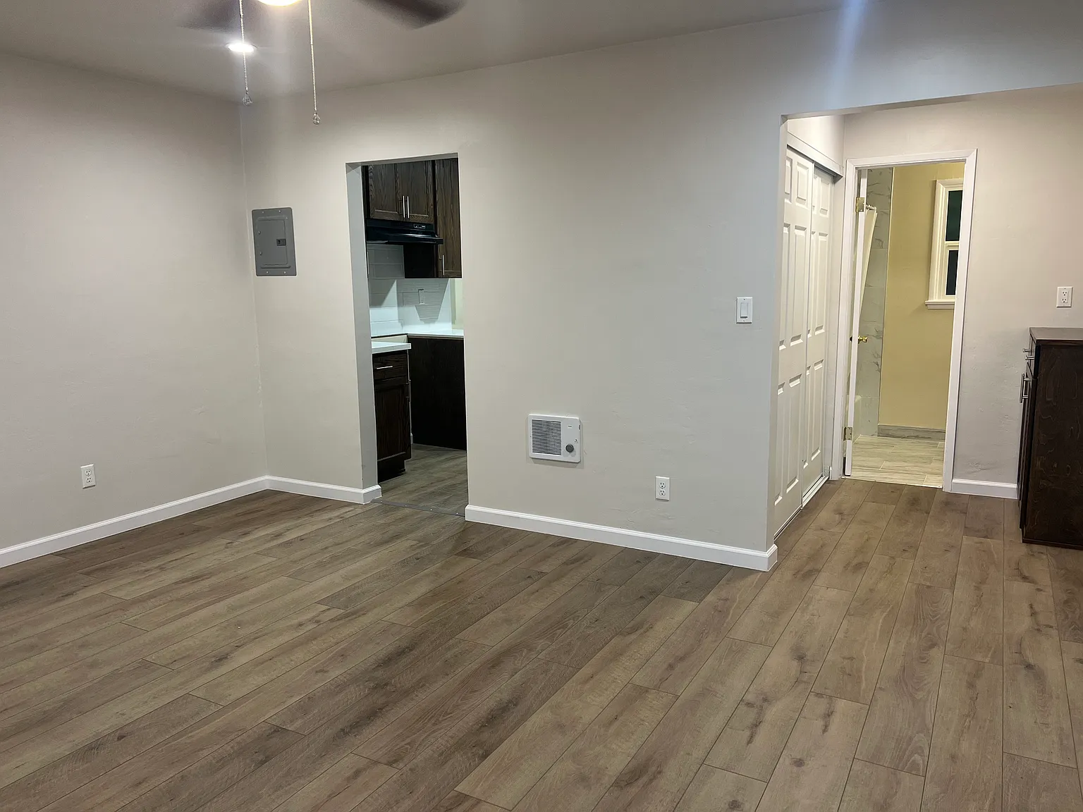 018-923 Linden Ave — Photo 3