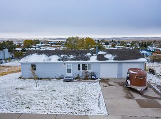 534 Sweetwater Cir, Wright, WY 82732