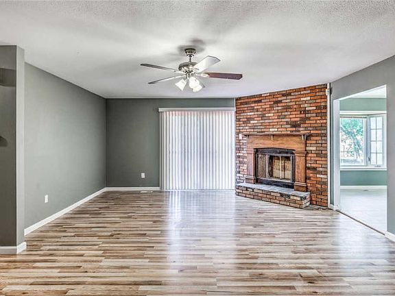 4th image of 1339 Red River Dr